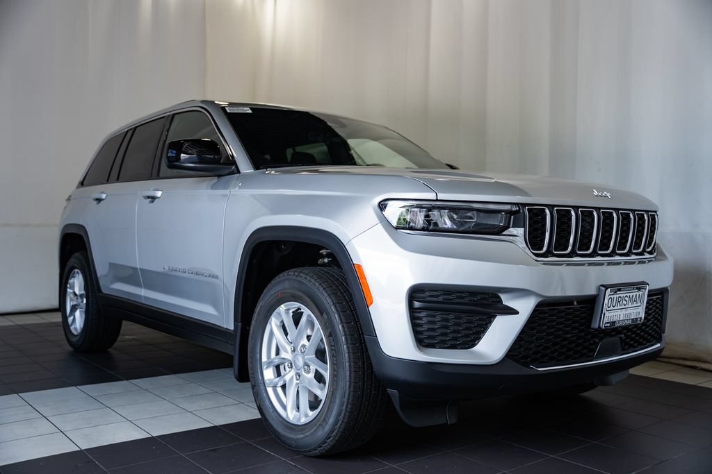New 2026 Jeep Grand Cherokee Laredo X AWD/4WD image 1