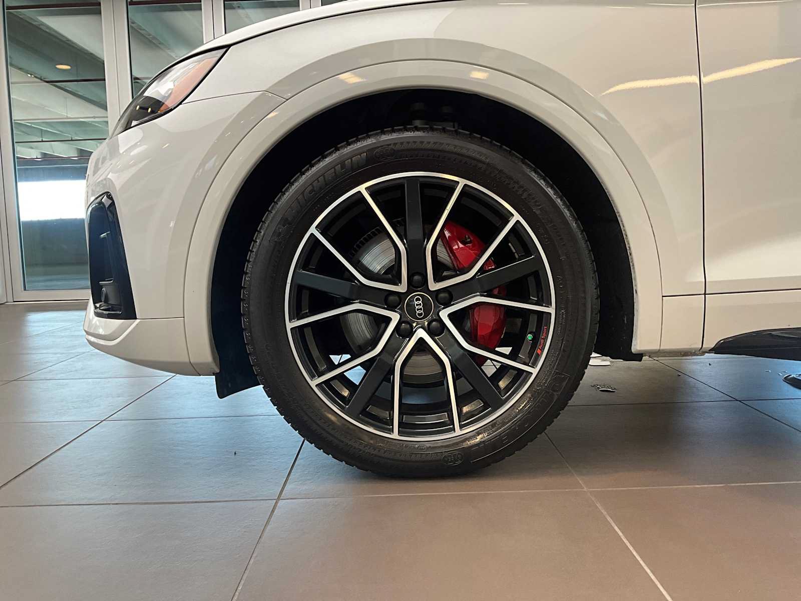 Used 2023 Audi SQ5 Premium Plus w/ Premium Plus Package AWD/4WD image 32