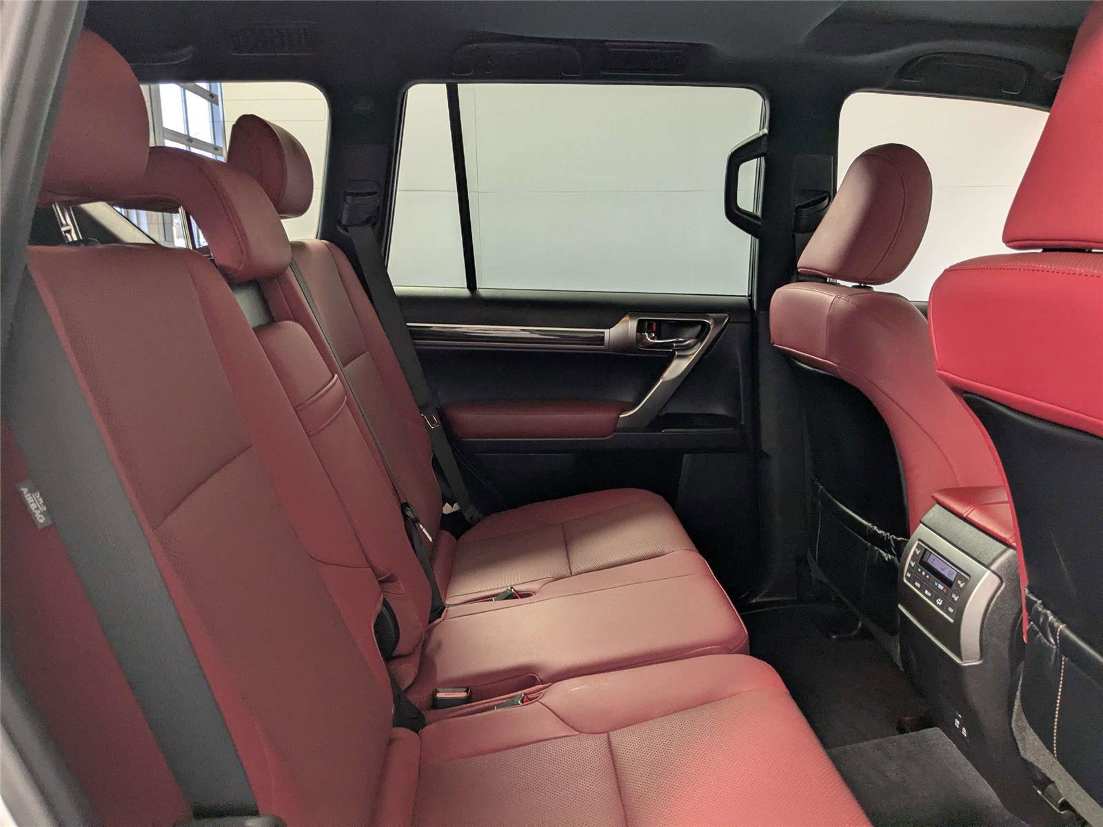 Used 2023 Lexus GX 460 Premium w/ Premium Package image 25