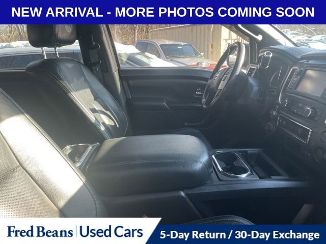 Used 2019 Nissan Titan SV w/ SV Convenience Package image 9