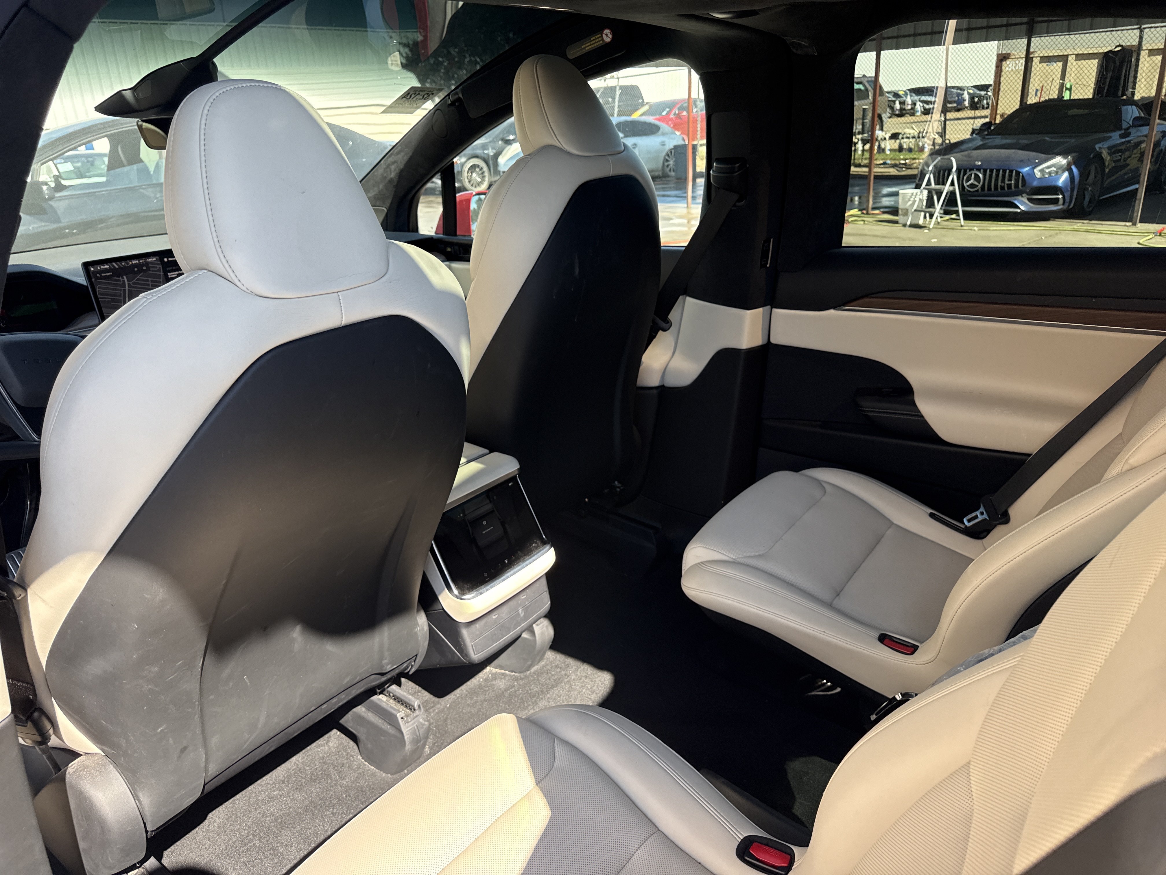 Used 2023 Tesla Model X AWD/4WD image 5