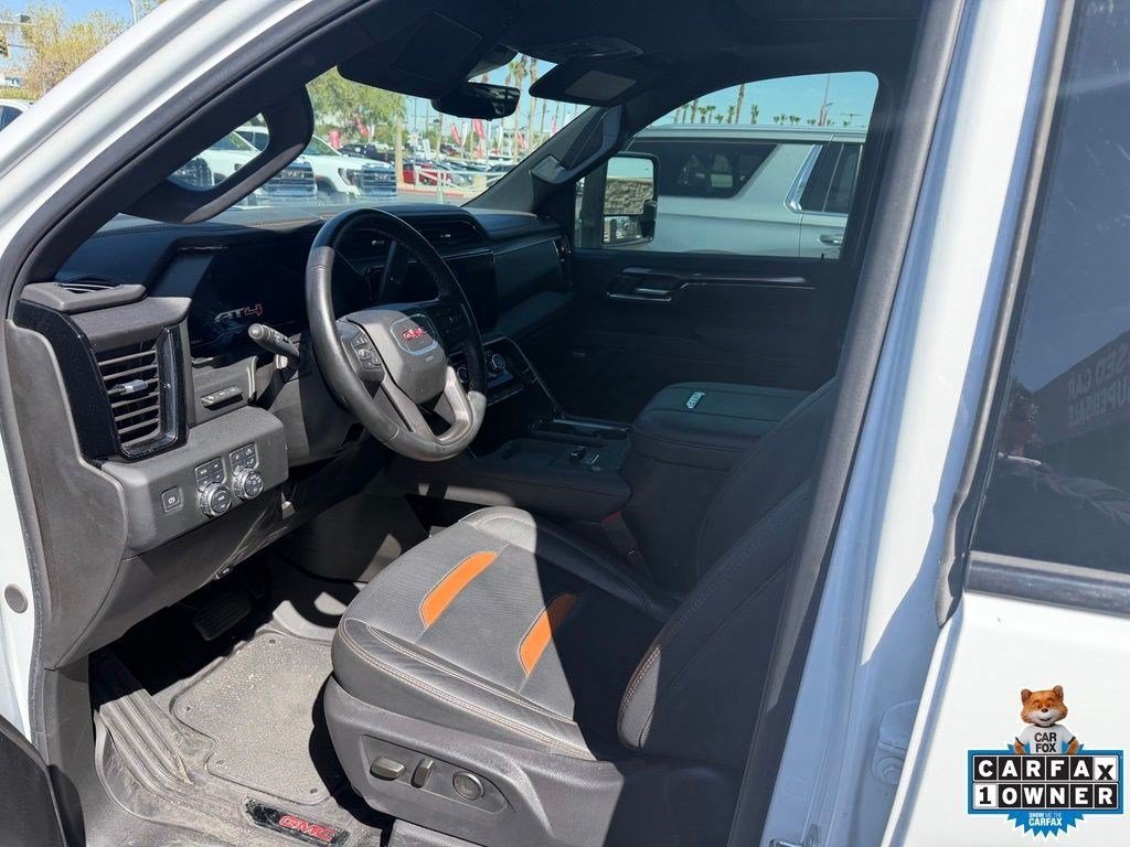 Used 2024 GMC Sierra 3500 AT4 w/ Technology Package AWD/4WD image 4