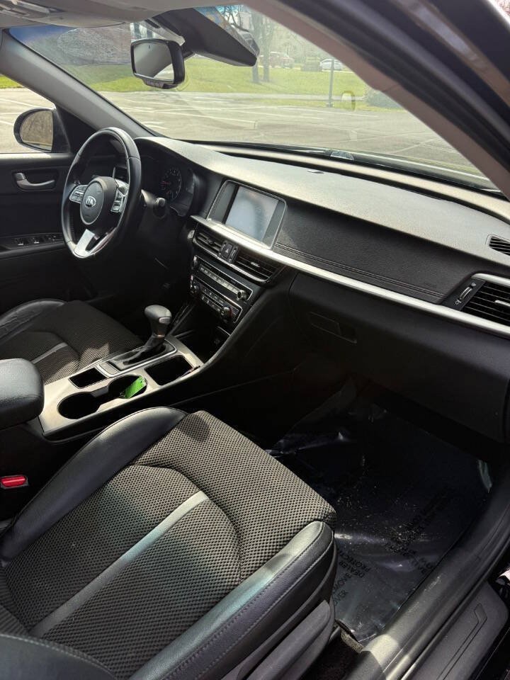 Used 2019 Kia Optima S w/ S Panoramic Sunroof Package FWD image 15