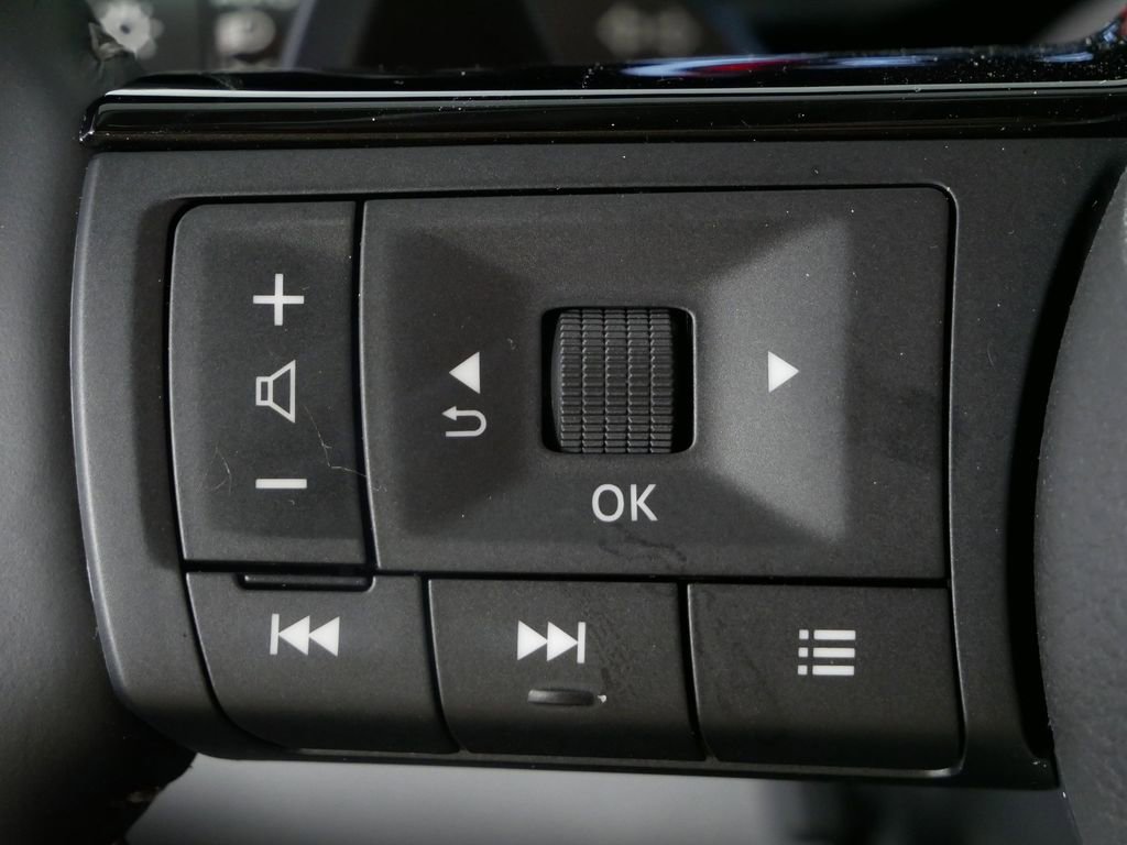 New 2025 Nissan Pathfinder Platinum image 23