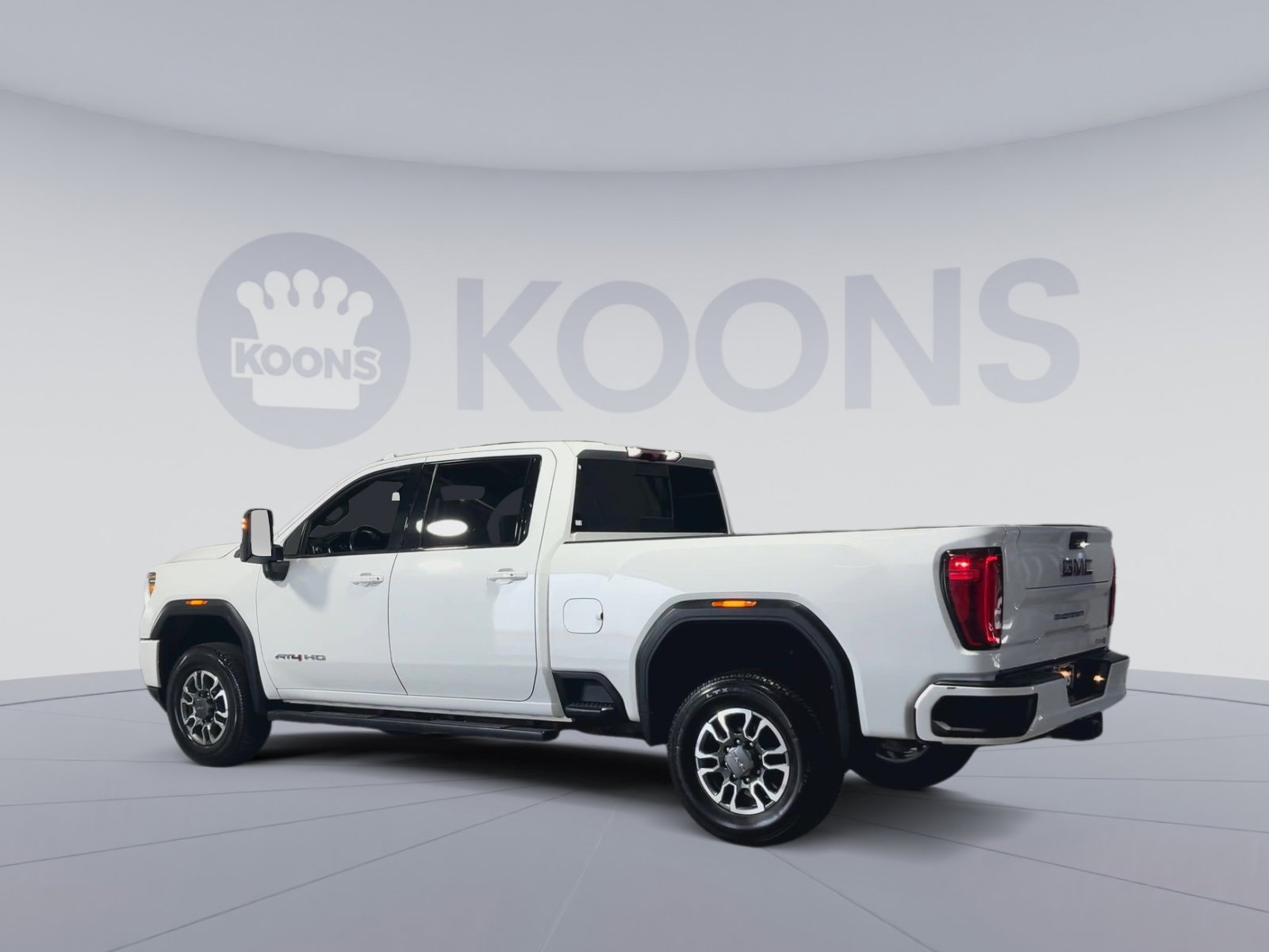 Used 2022 GMC Sierra 2500 AT4 w/ AT4 Preferred Package AWD/4WD image 8
