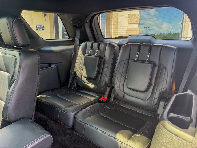 Used 2017 Ford Explorer Platinum AWD/4WD image 7