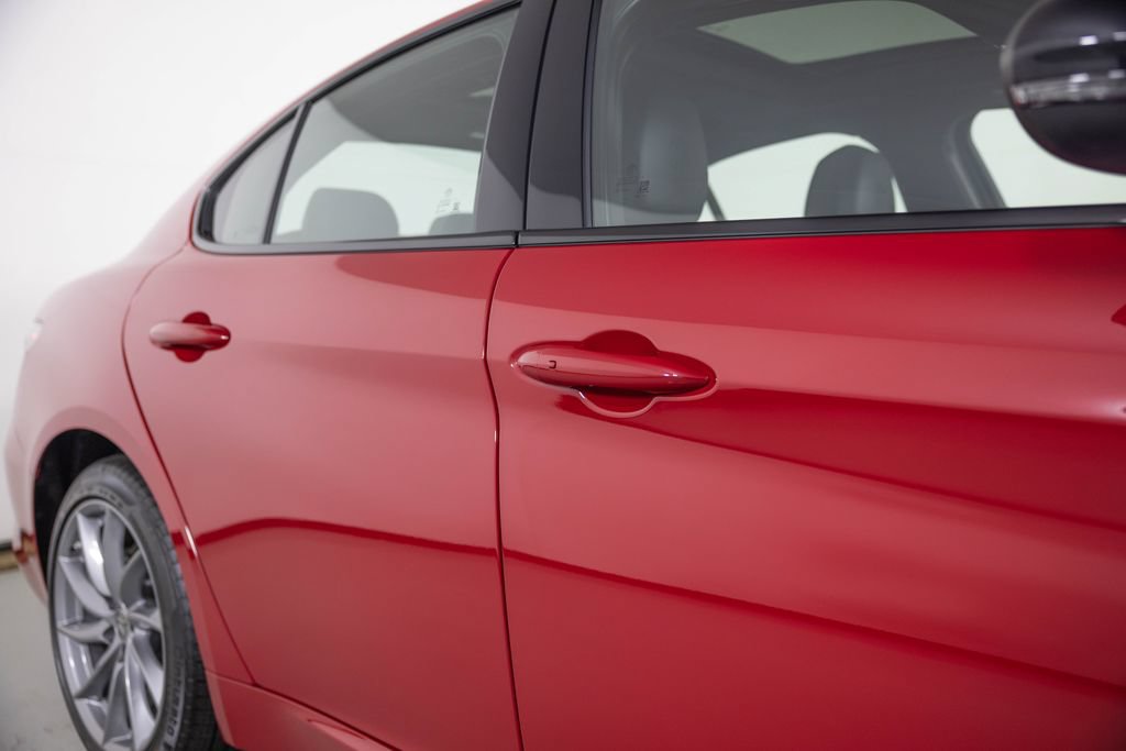 New 2026 Alfa Romeo Giulia AWD image 12