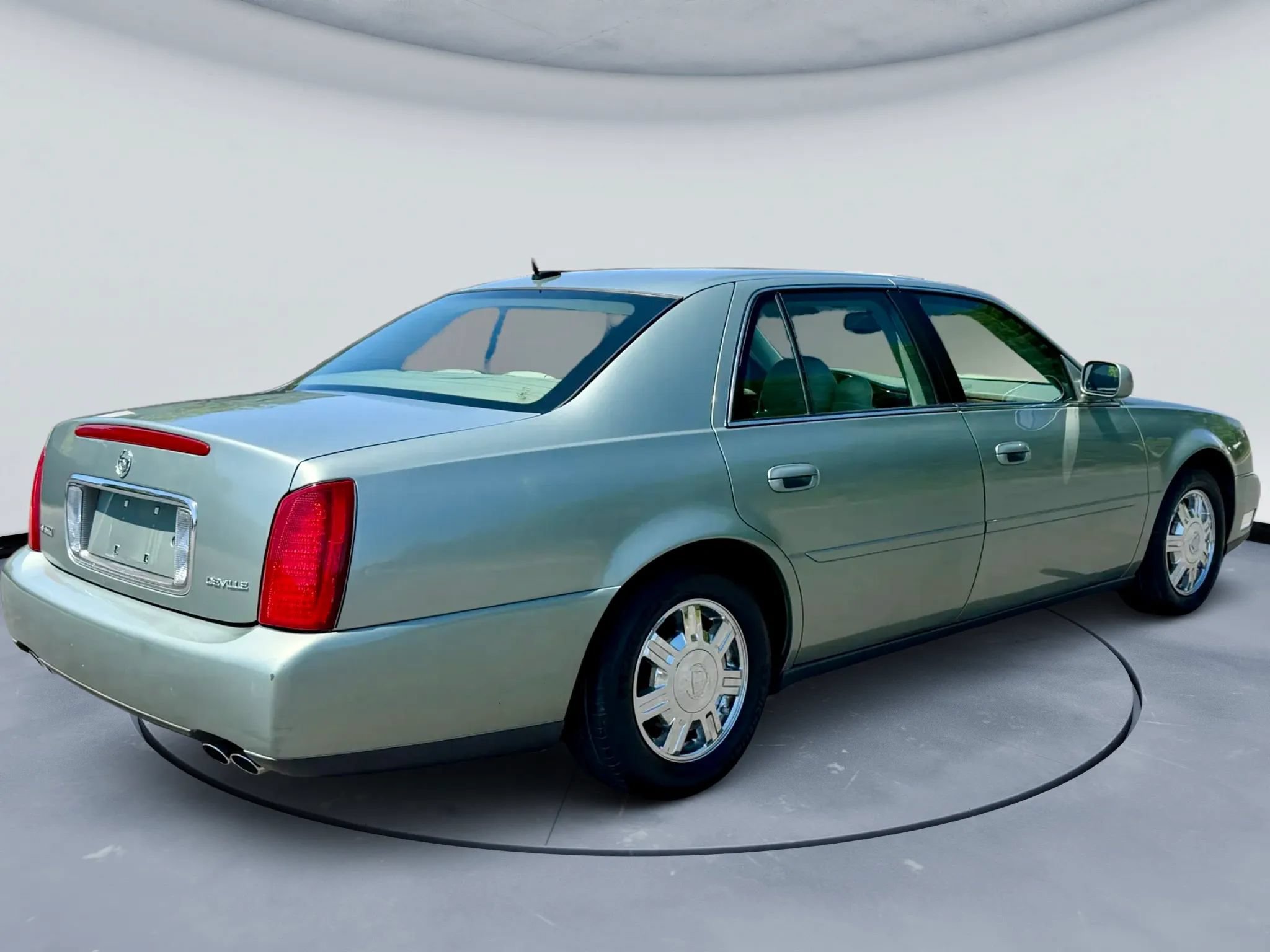 Used 2005 Cadillac De Ville FWD image 7