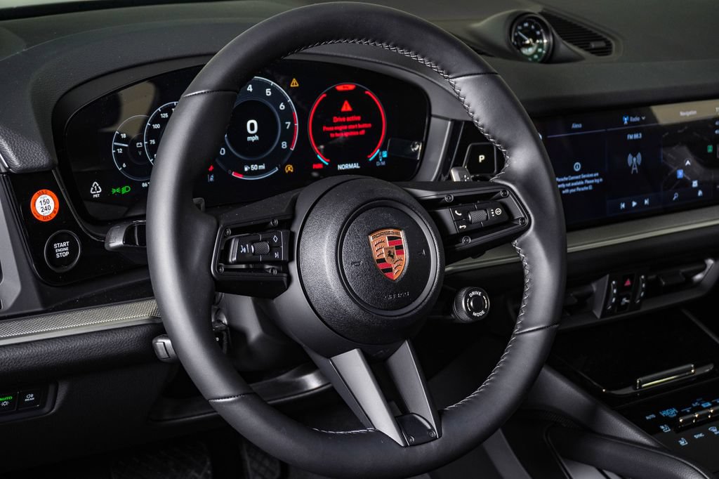 New 2026 Porsche Cayenne Coupe AWD/4WD image 18