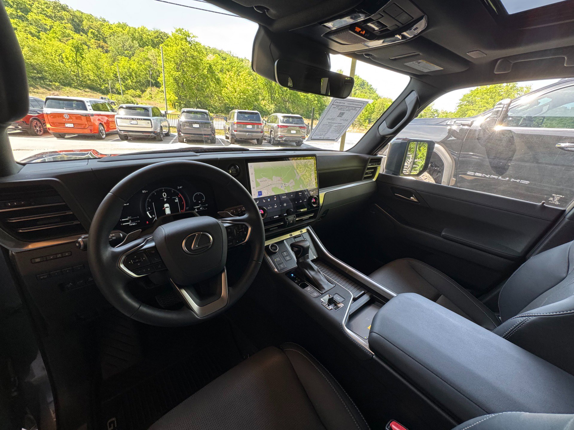 Used 2024 Lexus GX 550 AWD/4WD image 10