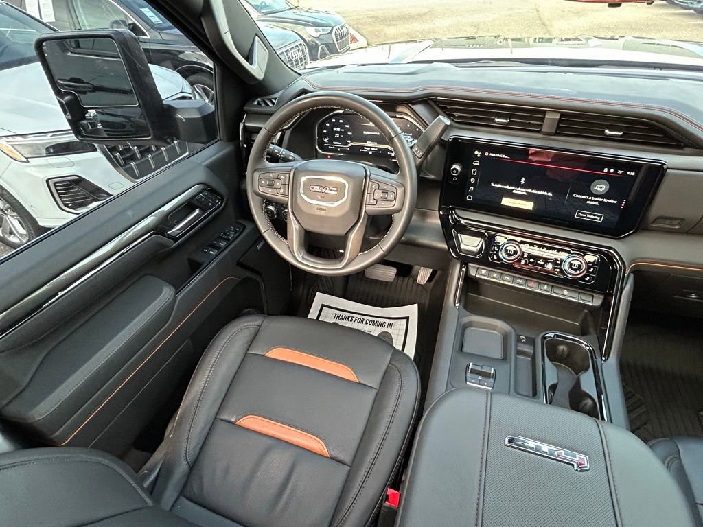 Used 2025 GMC Sierra 2500 AT4 w/ AT4 Premium Plus Package image 18