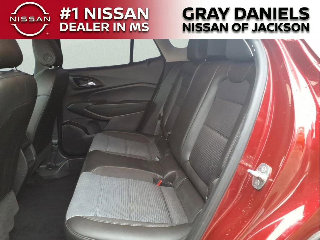 Used 2024 Chevrolet Trax LT w/ Driver Confidence Package FWD image 26