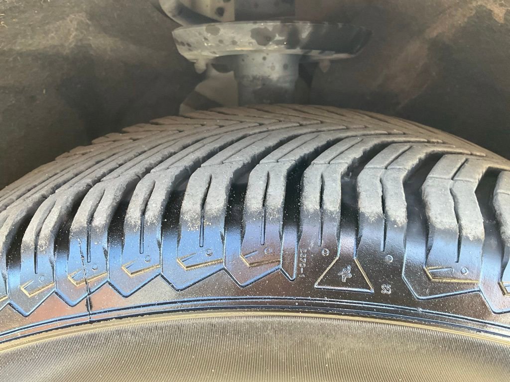 Used 2022 Chrysler Pacifica Touring-L w/ Uconnect Theater Family Group image 90