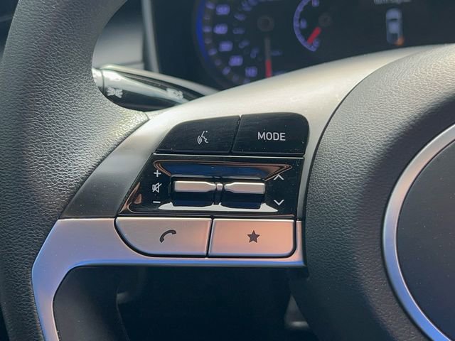 Used 2023 Hyundai Santa Cruz SE image 23