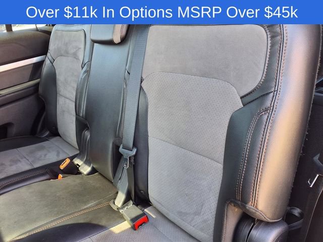 Used 2017 Ford Explorer XLT w/ Equipment Group 202A image 10