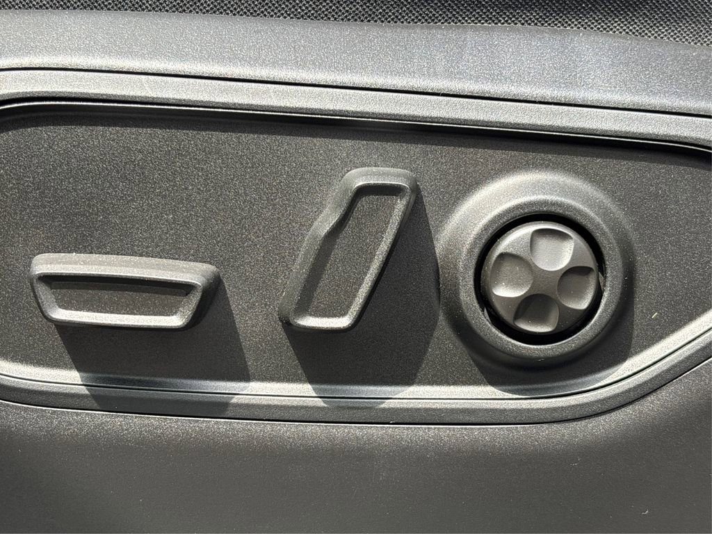 Used 2024 Jeep Grand Cherokee Trailhawk w/ Advanced Protech Group II image 45