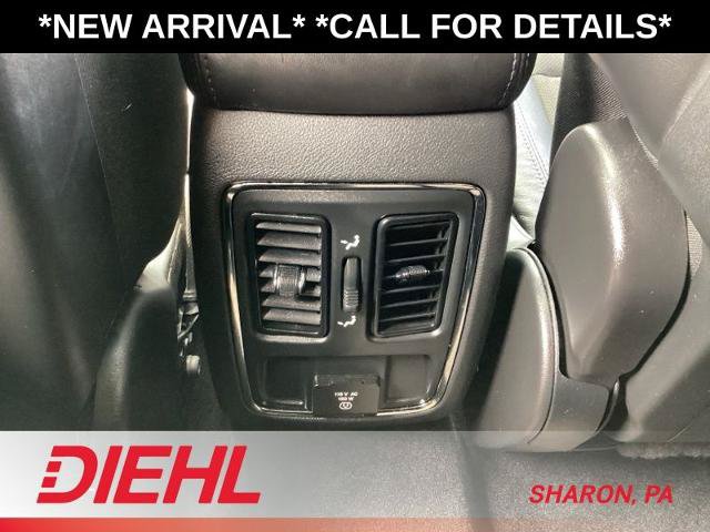 Used 2020 Jeep Grand Cherokee Altitude AWD/4WD image 19
