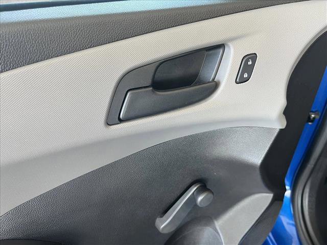 Used 2017 Chevrolet Sonic LS image 15