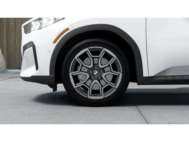 New 2027 BMW X2 xDrive28i w/ Technology Package AWD/4WD image 7