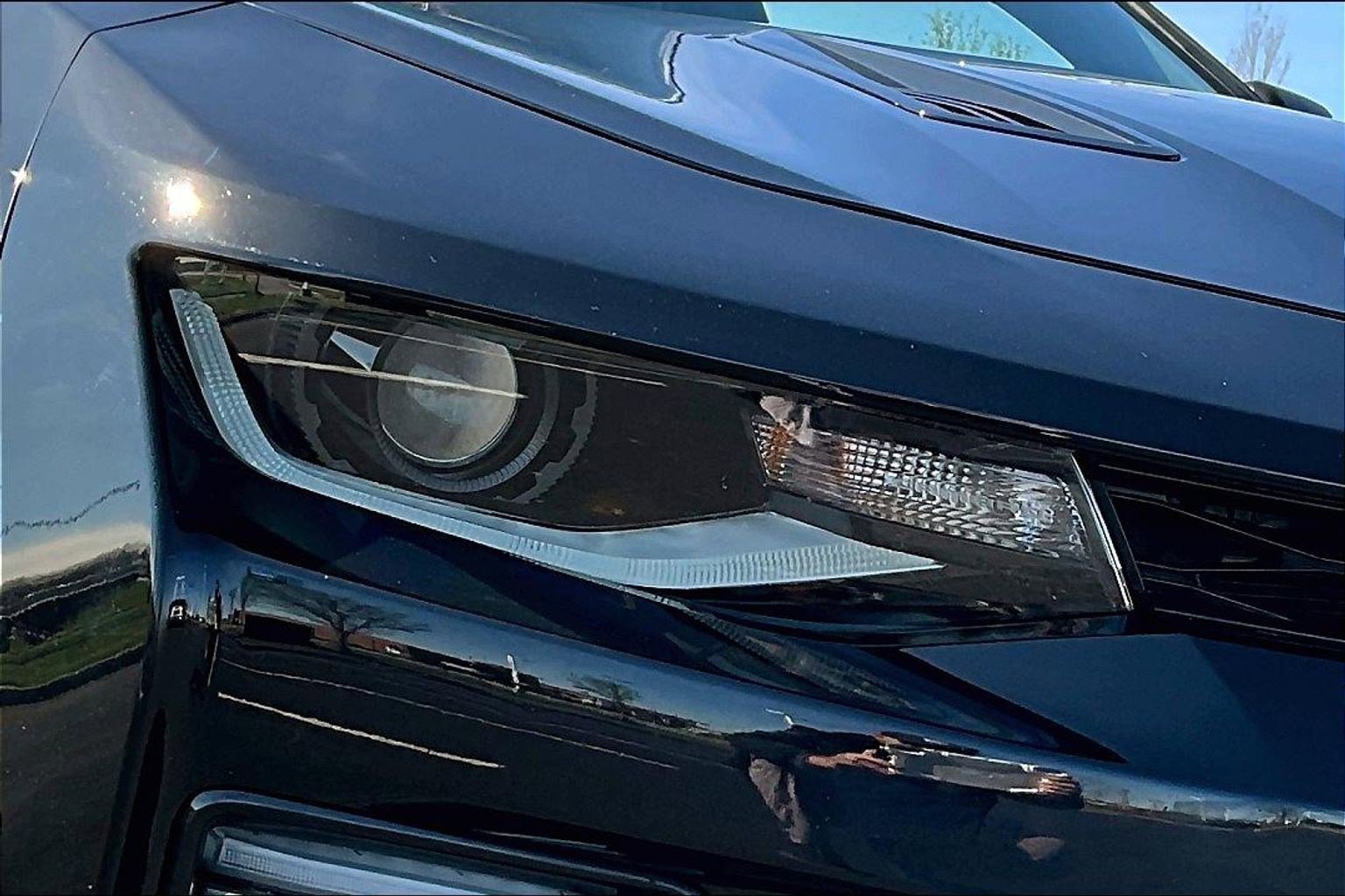 Used 2017 Chevrolet Camaro SS image 31