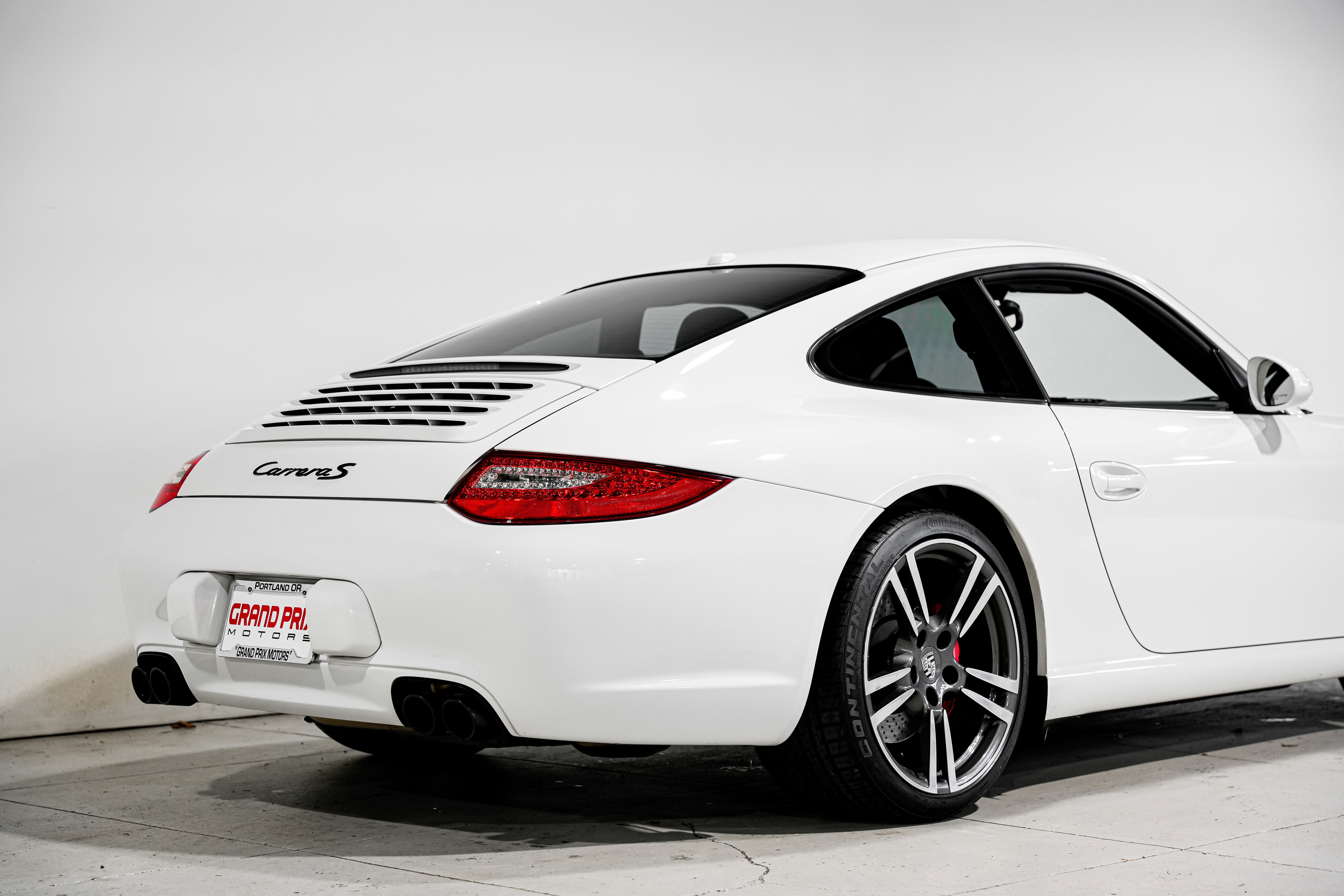 Used 2011 Porsche 911 Carrera S image 33