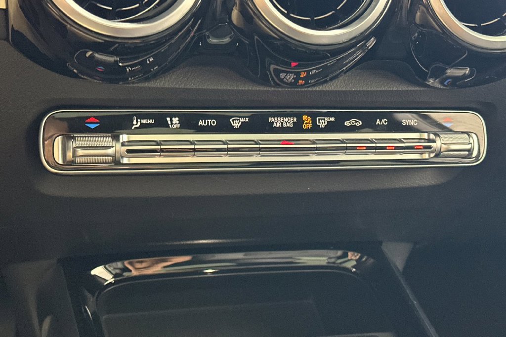 Certified 2026 Mercedes-Benz GLB 250 4MATIC image 24