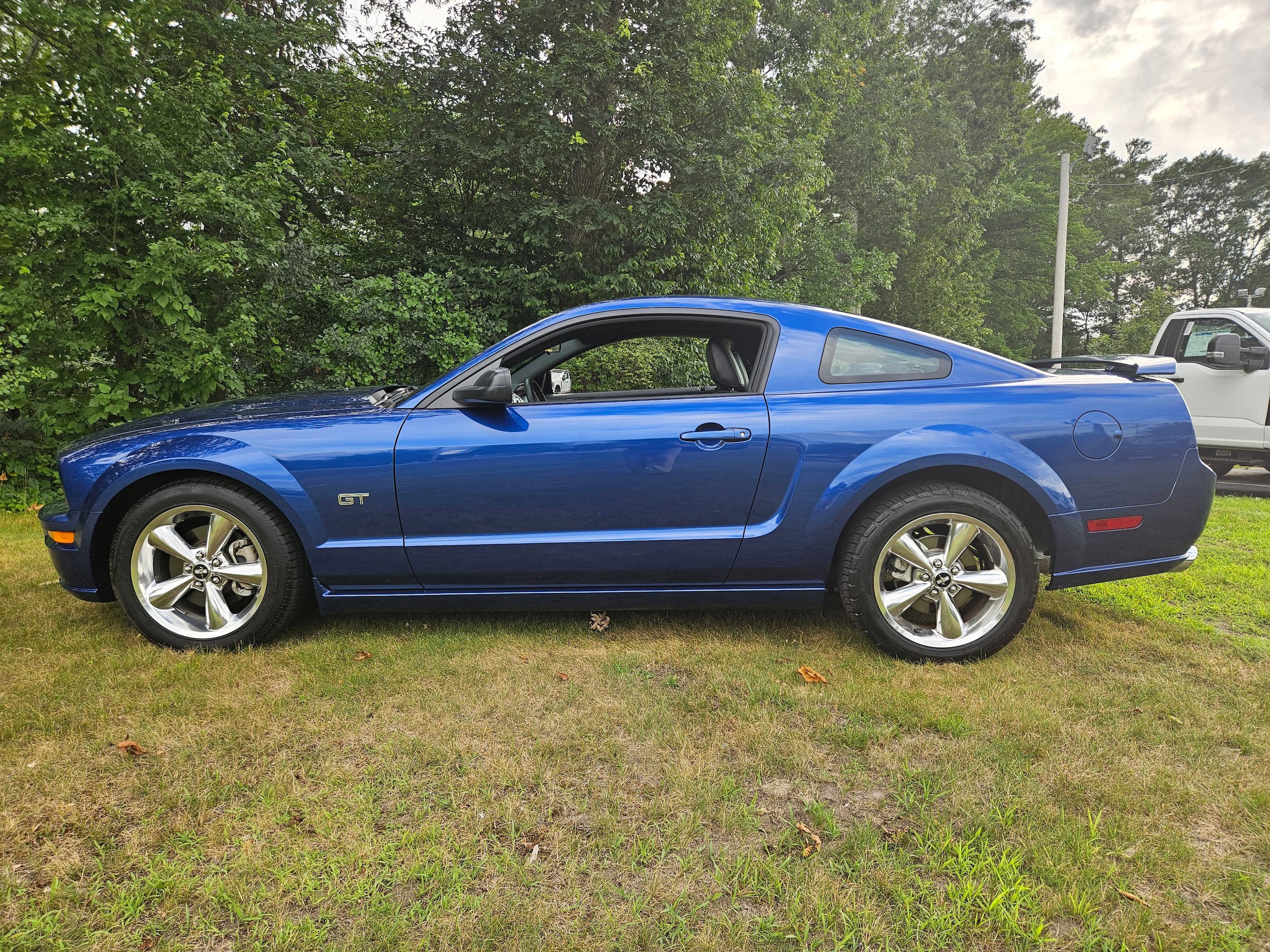 Used 2006 Ford Mustang GT Premium RWD image 10