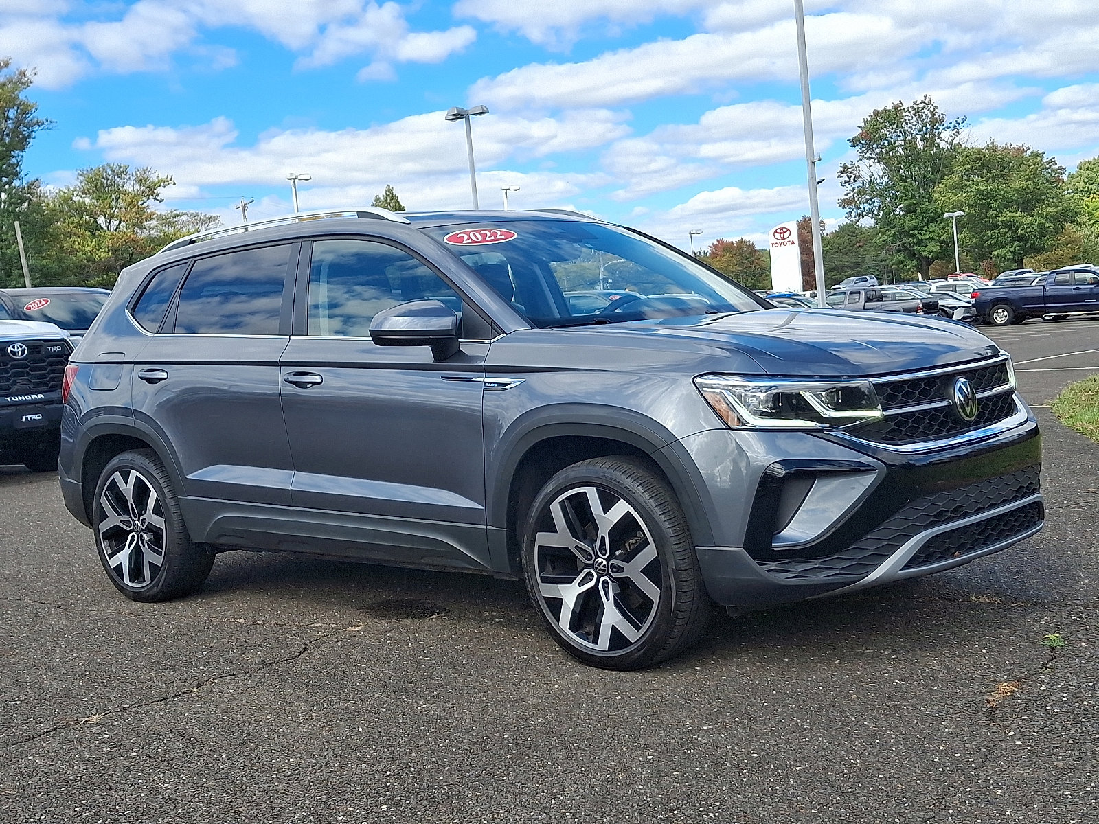 Used 2022 Volkswagen Taos SEL w/ Panoramic Sunroof Package