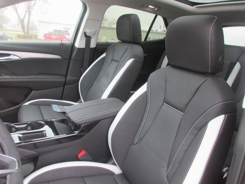 New 2026 Buick Envision Sport Touring image 13