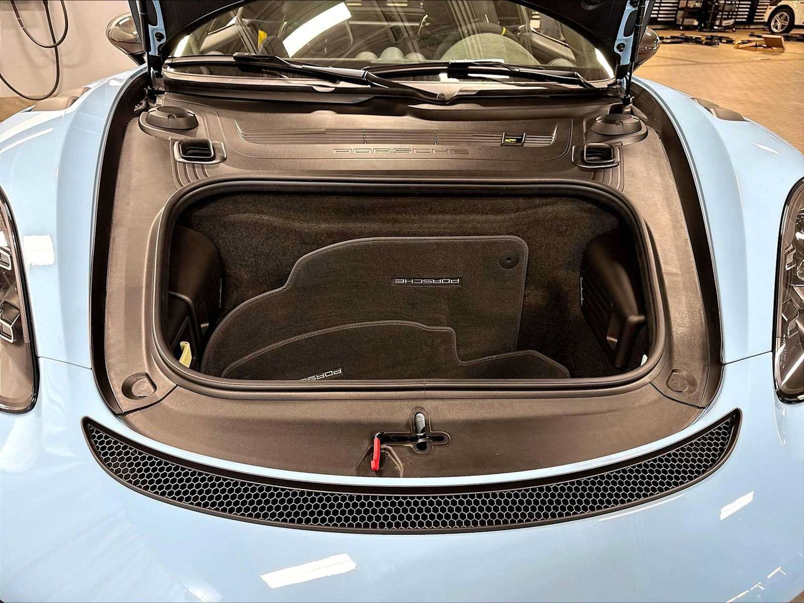 Used 2024 Porsche 718 Cayman GT4 RS RWD image 38