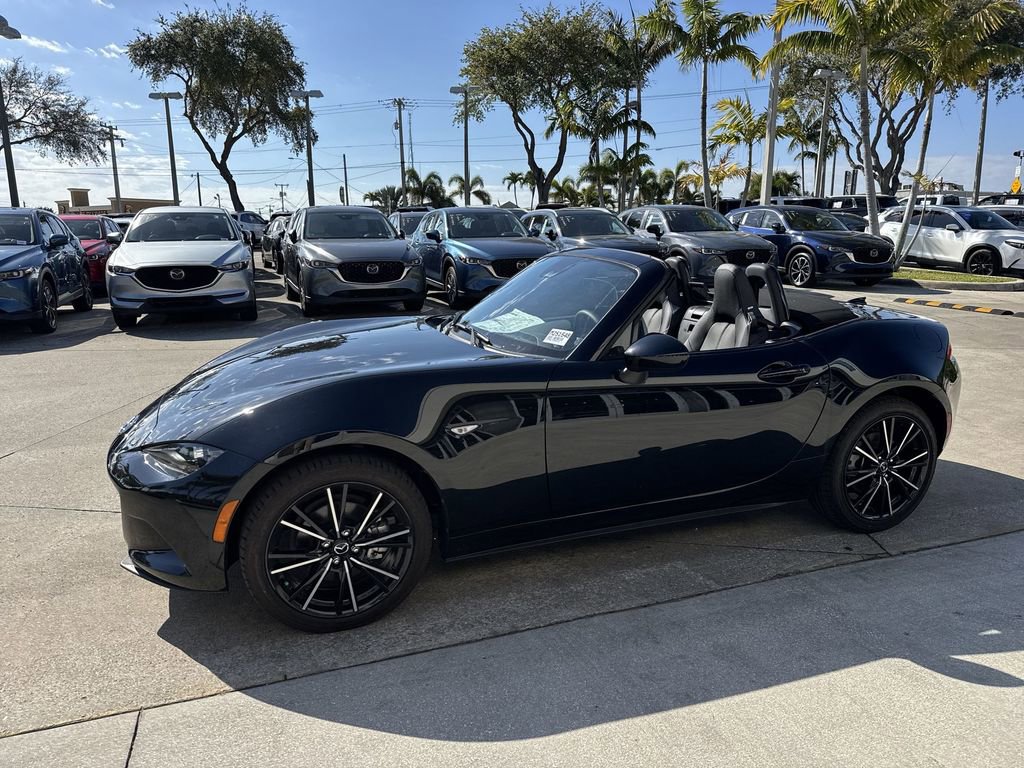 New 2025 MAZDA MX-5 Miata Grand Touring w/ Weather Package image 10