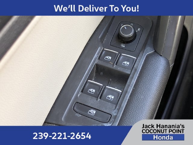 Used 2021 Volkswagen Tiguan SE w/ Panoramic Sunroof Package AWD/4WD image 27