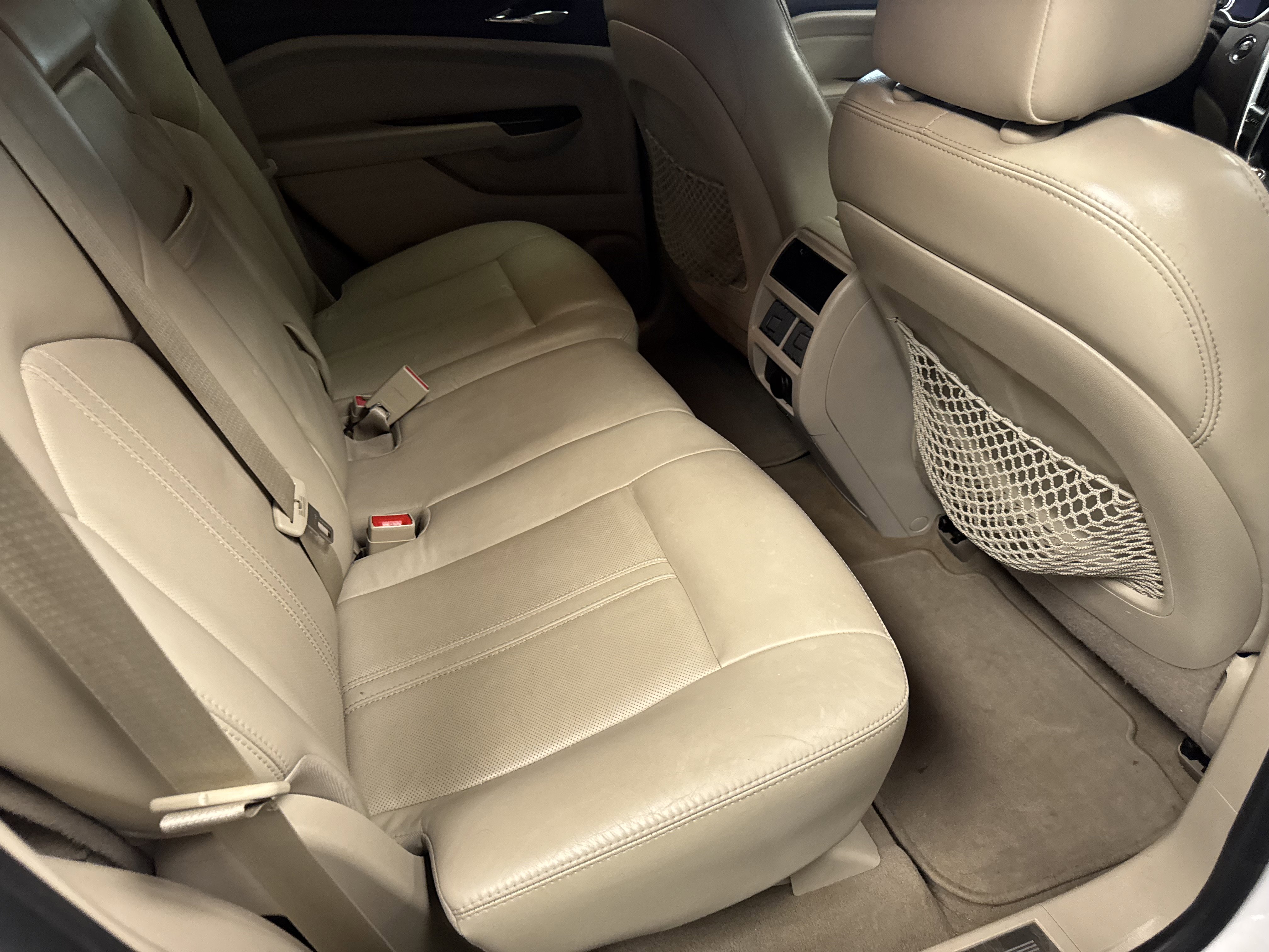 Used 2014 Cadillac SRX Luxury w/ Driver Awareness Package FWD image 16
