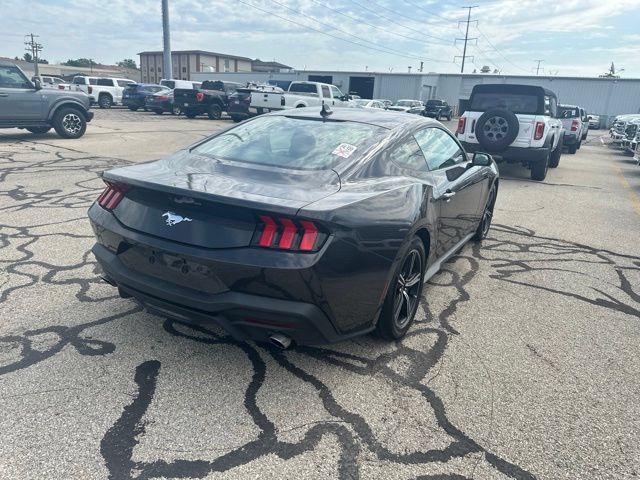 Used 2024 Ford Mustang Coupe RWD image 4
