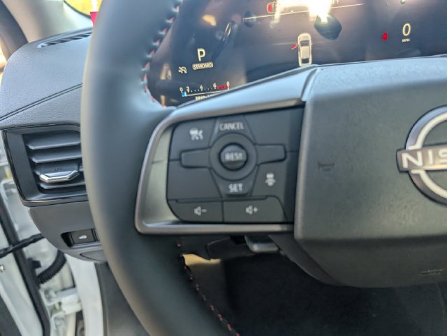 New 2027 Nissan Sentra SR w/ Floor Mat Package FWD image 17
