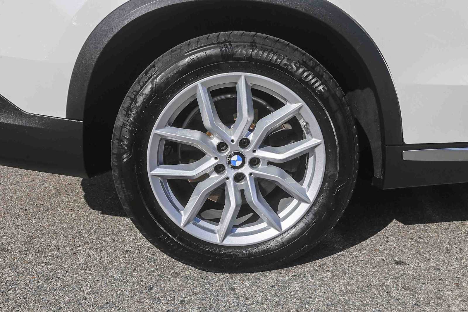 Used 2020 BMW X5 sDrive40i image 8