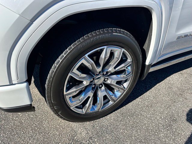 Used 2024 GMC Sierra 1500 Denali AWD/4WD image 4