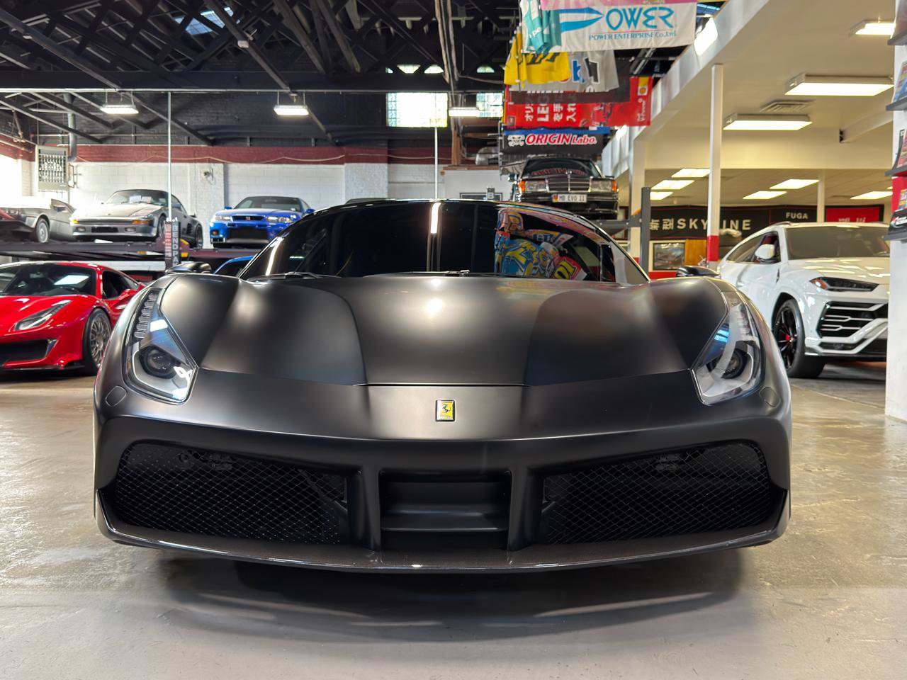 Used 2018 Ferrari 488 GTB RWD image 2