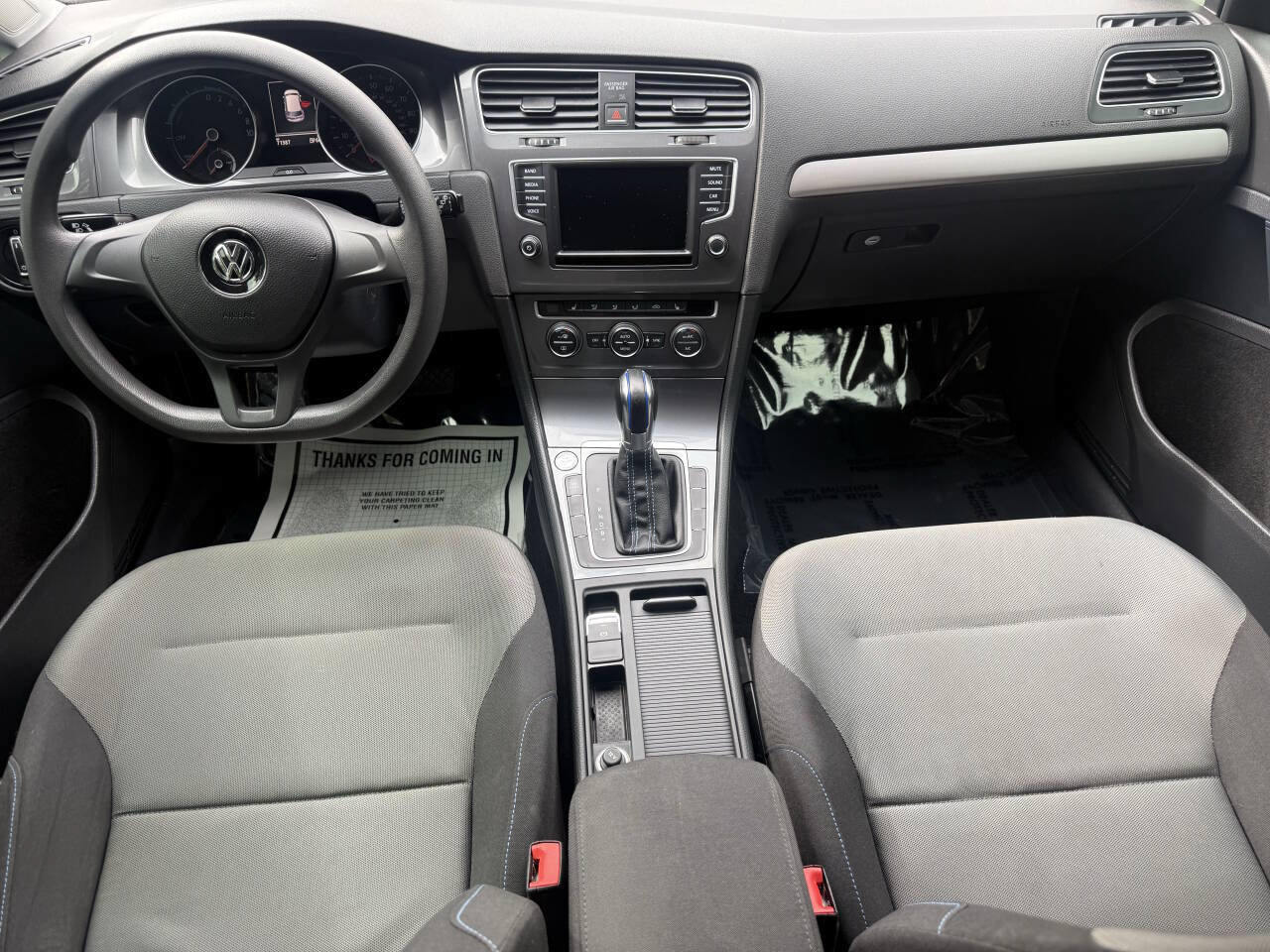 Used 2016 Volkswagen e-Golf SE FWD image 10