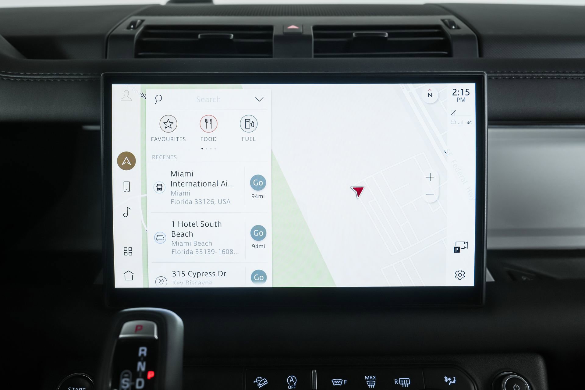 Used 2025 Land Rover Defender 110 S image 32