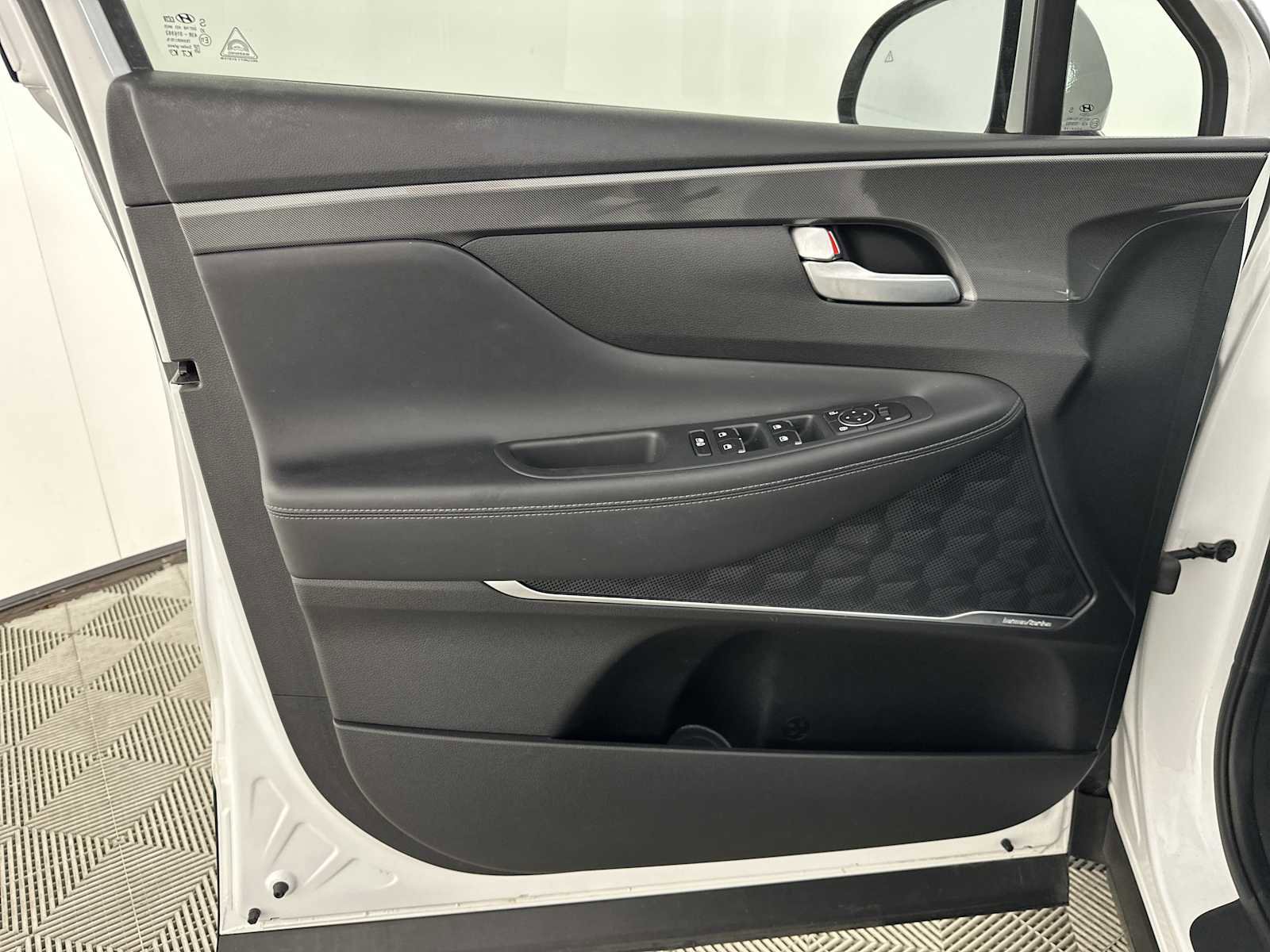 Certified 2022 Hyundai Santa Fe SEL w/ Convenience + Premium Package FWD image 16