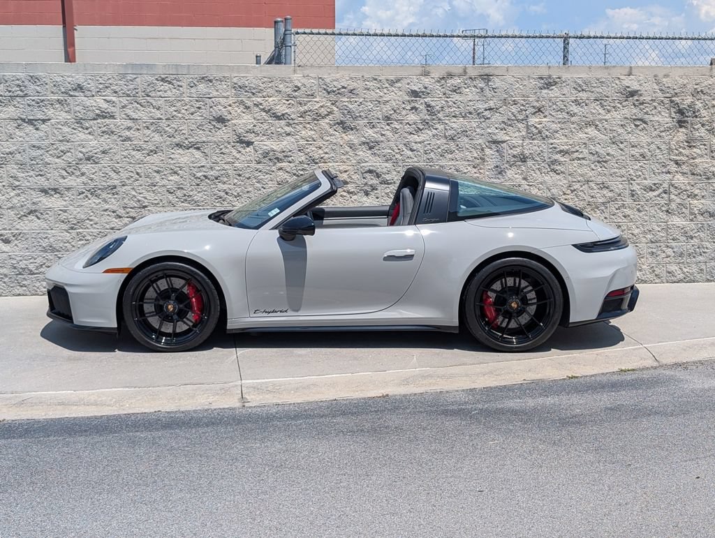 Used 2026 Porsche 911 Targa 4 GTS AWD/4WD image 2