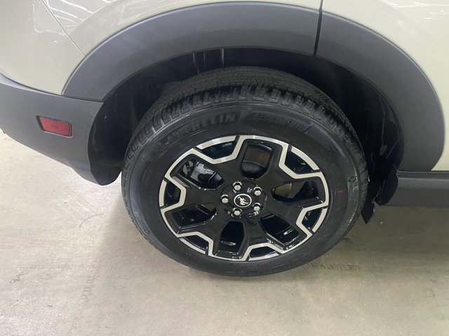 Certified 2025 Ford Bronco Sport Outer Banks w/ Outer Banks Tech Package+ AWD/4WD image 12