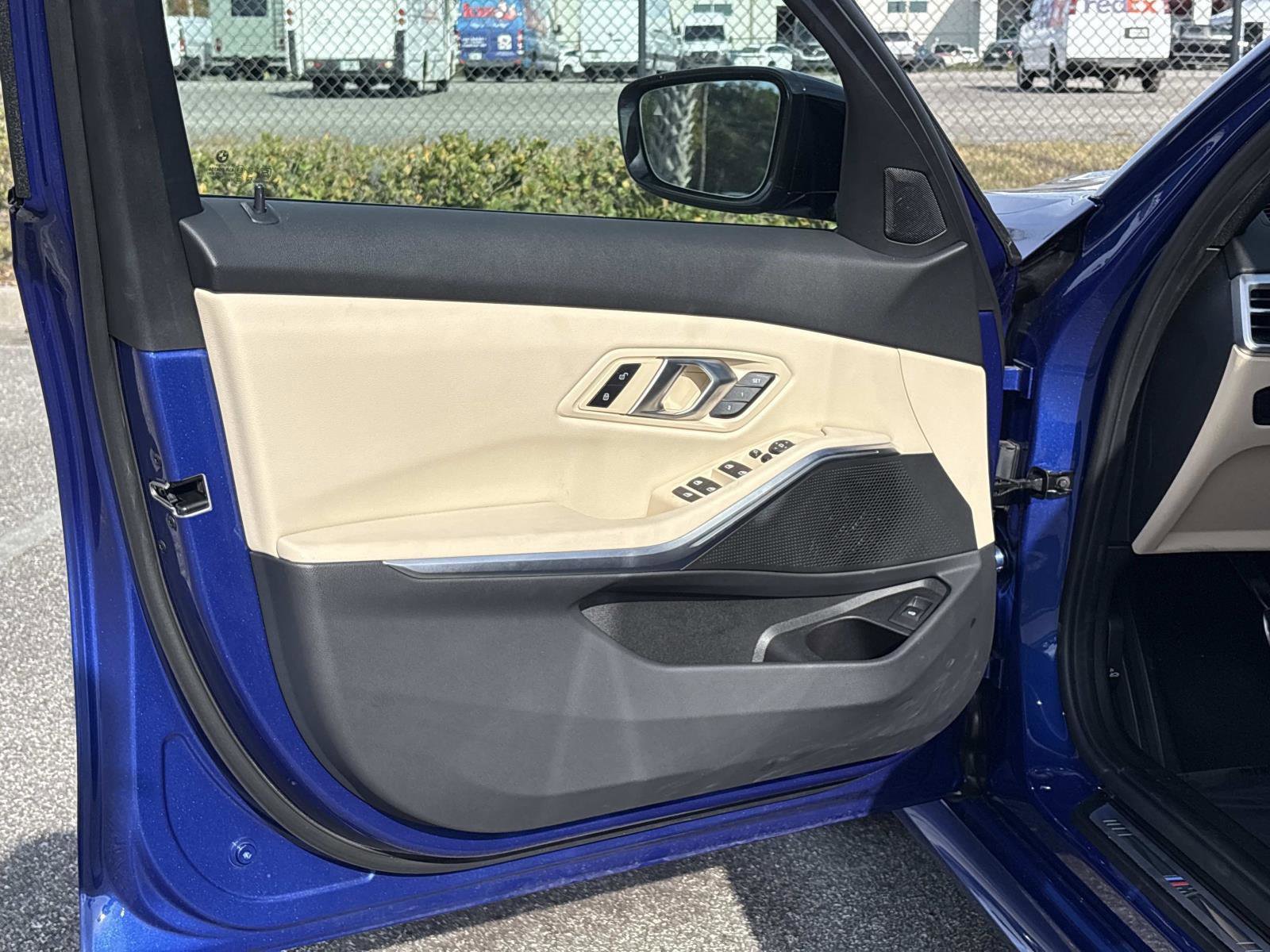 Certified 2025 BMW 330i xDrive Sedan w/ M Sport Package image 17