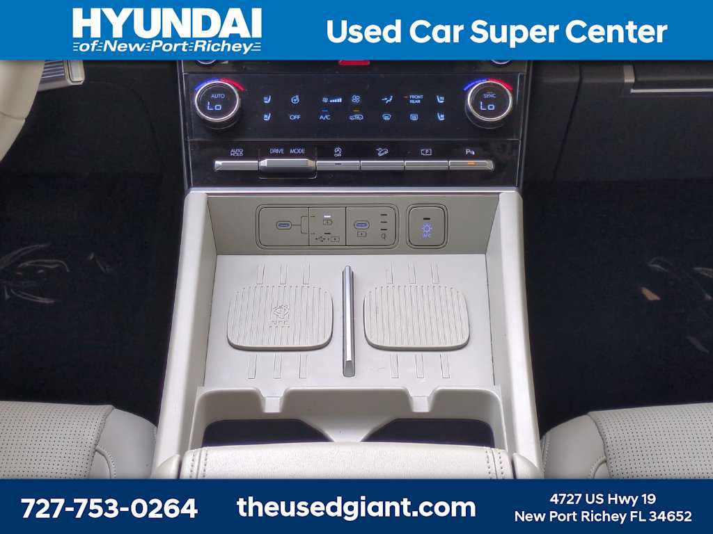 Certified 2025 Hyundai Santa Fe Limited FWD image 22