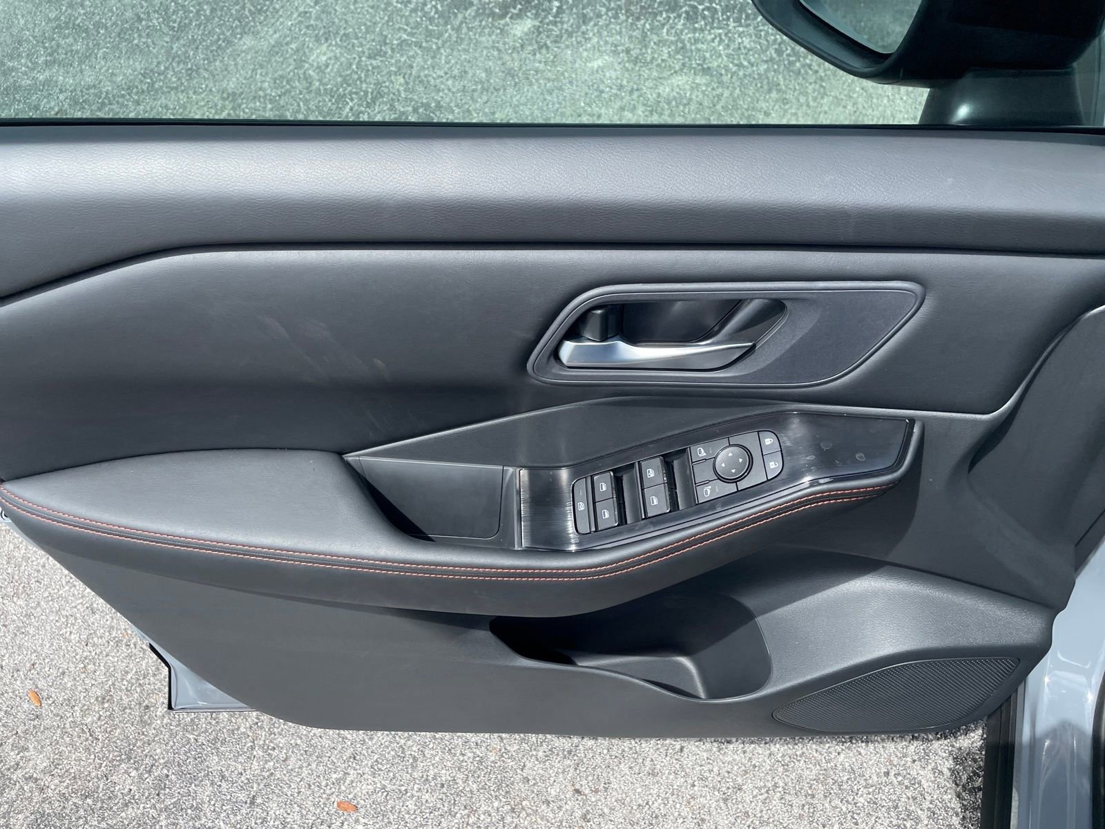 New 2026 Nissan Rogue SV image 17