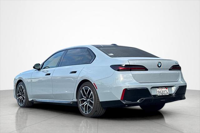 Used 2023 BMW 740i w/ Parking Assistance Package image 3