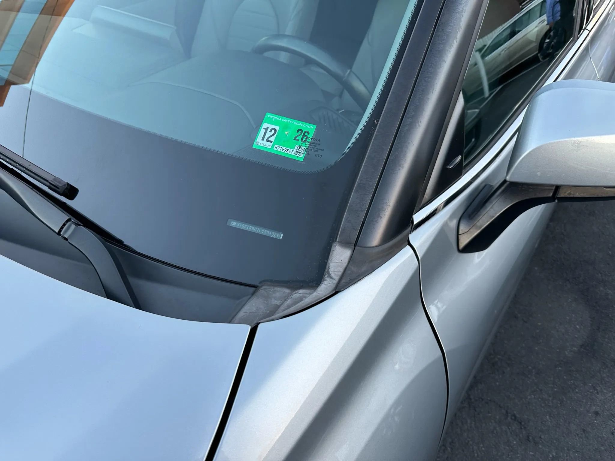 Used 2020 Toyota Highlander XLE image 24