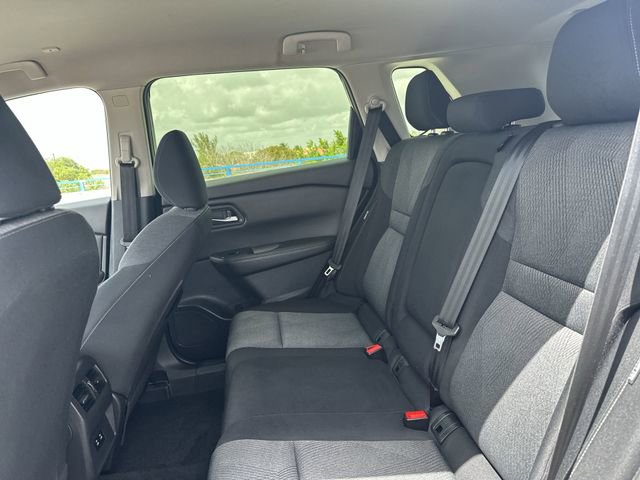 Used 2024 Nissan Rogue SV image 27