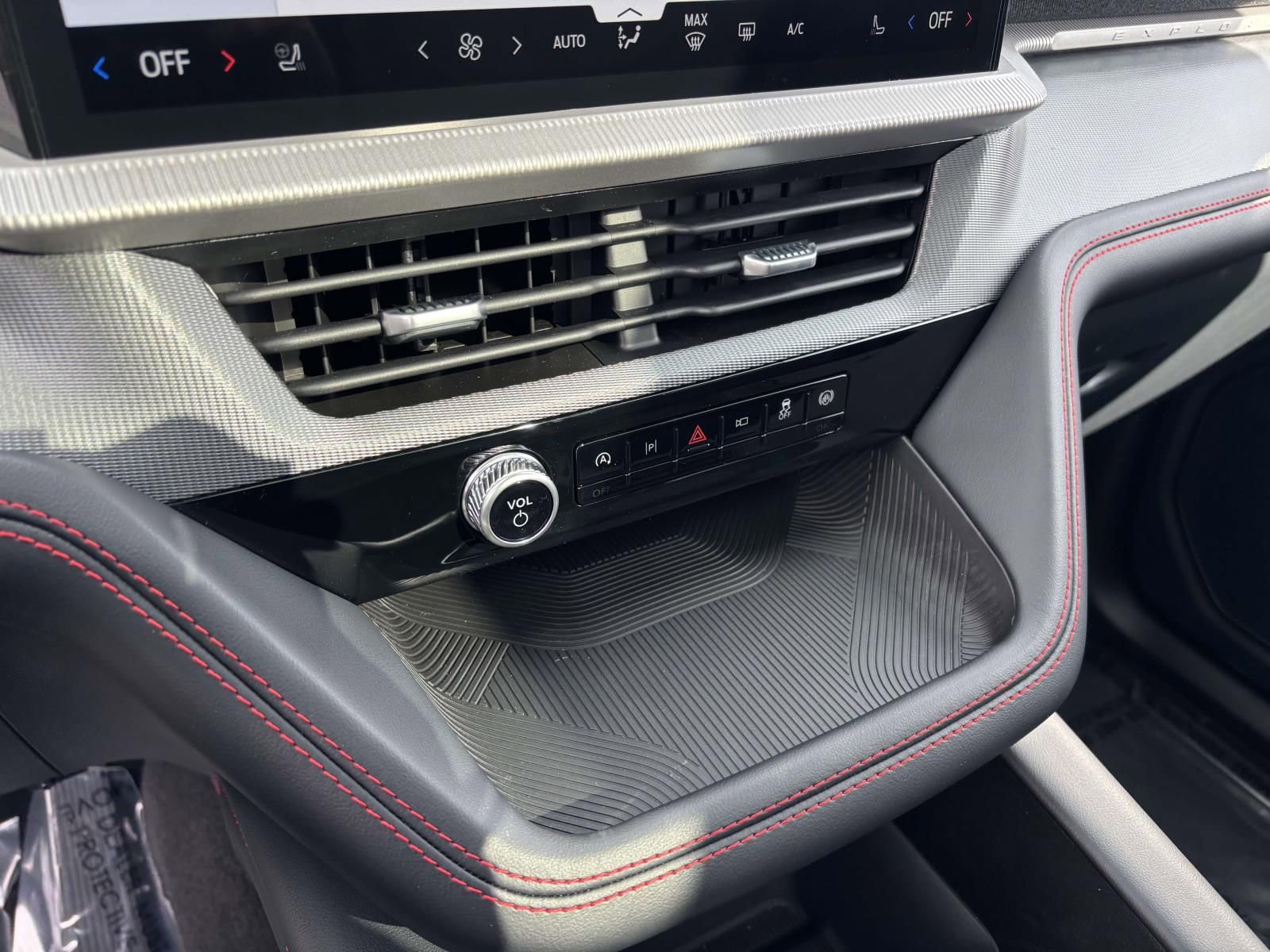 New 2026 Ford Explorer ST-Line w/ ST-Line Street Pack image 22